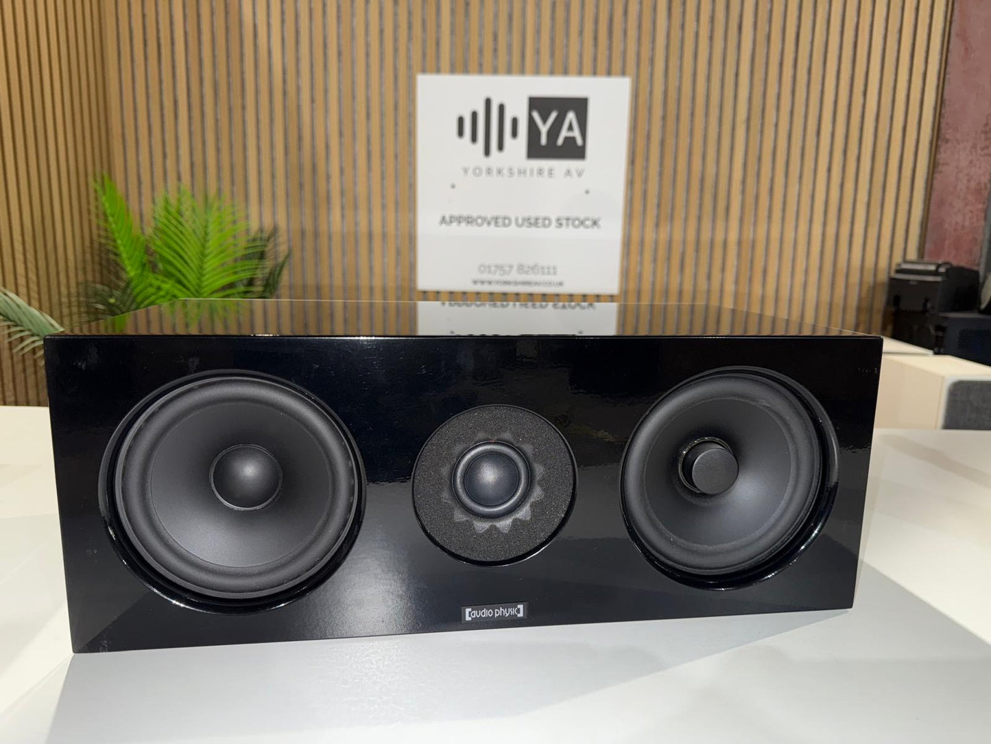 Audio Physic Classic Centre Speaker (Black Glass)
